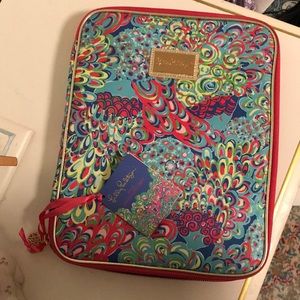 Lily Pulitzer Lilly’s Lagoon folio laptop case